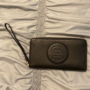 Black Coach Wristlet Wallet